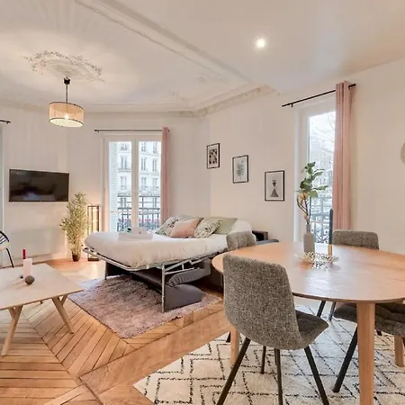 Sacre Coeur Apartment